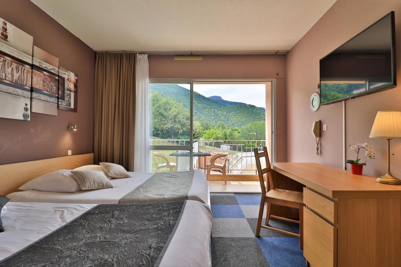 Hotel Les Flots Bleus Савин Экстерьер фото