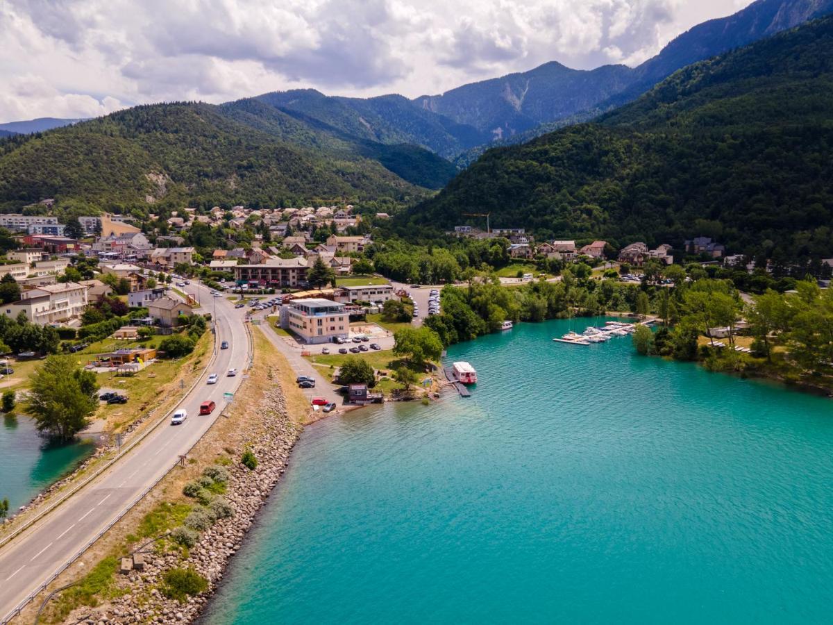 Hotel Les Flots Bleus Савин Экстерьер фото
