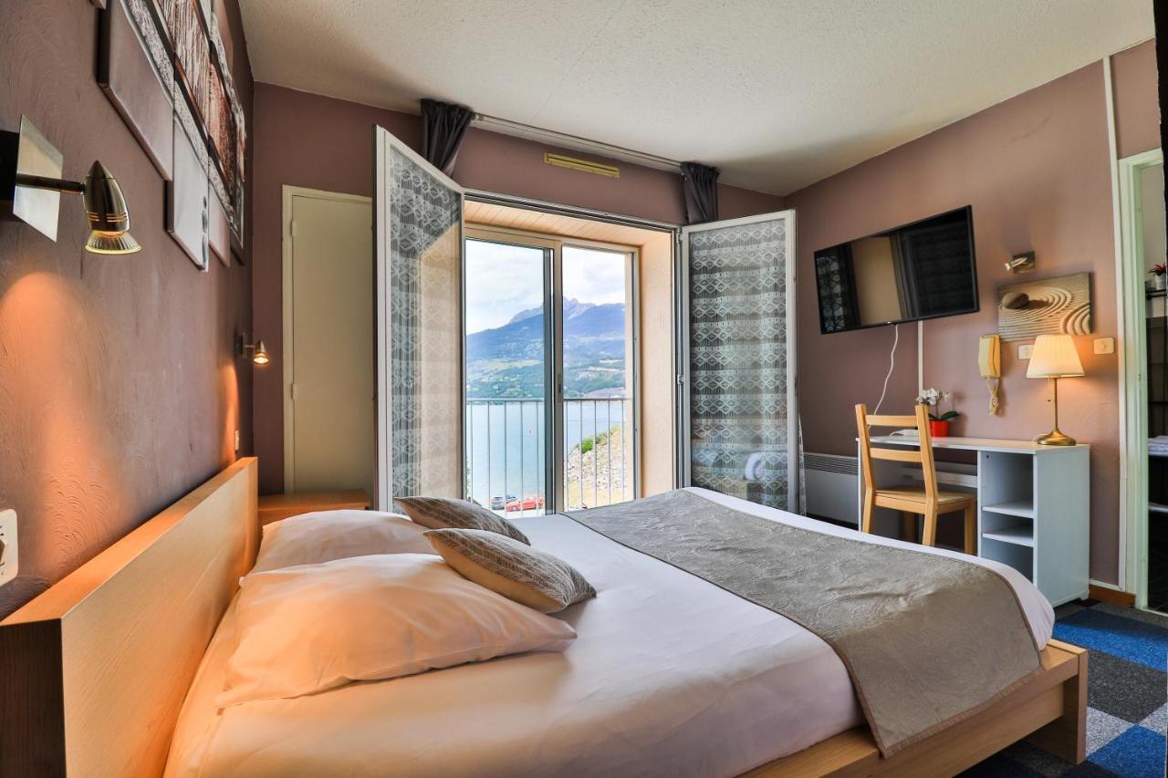 Hotel Les Flots Bleus Савин Экстерьер фото