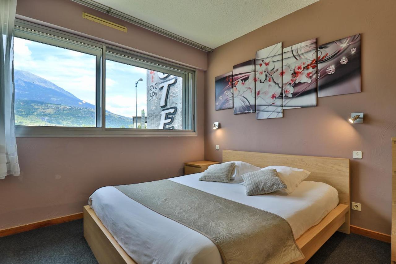Hotel Les Flots Bleus Савин Экстерьер фото